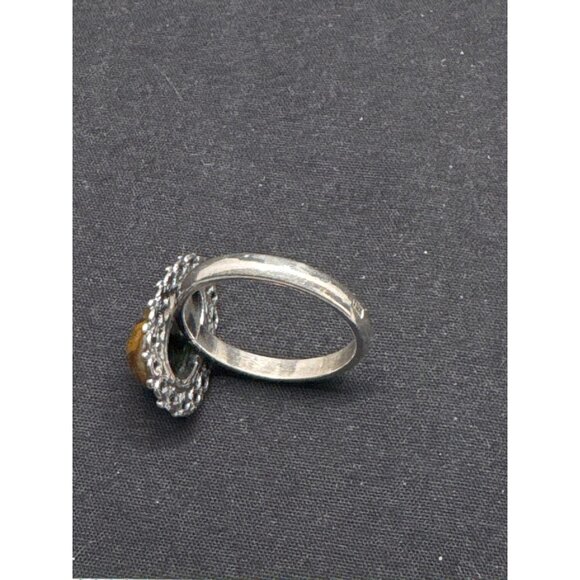 Vintage Sterling Silver Ring With Amber Oval Stone & Decorative Bezel Setting - Picture 6 of 11